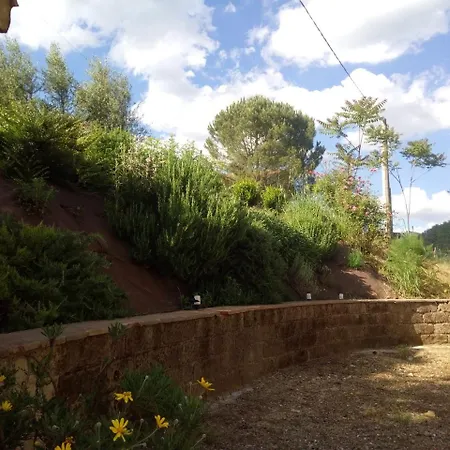 Santa Vittoria Sleeps 4 Sant'Orfeto