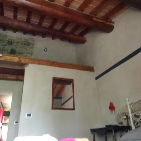 Santa Vittoria Sleeps 4 Sant'Orfeto
